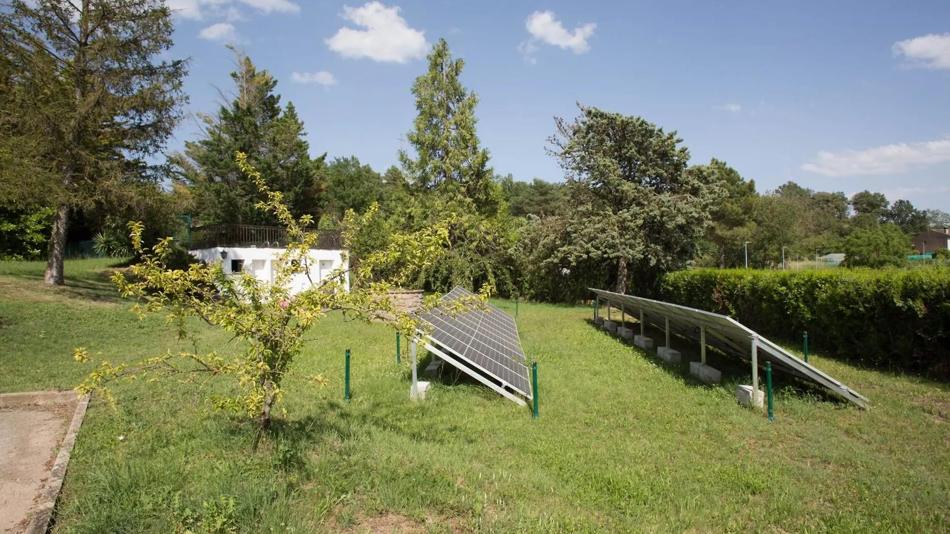Attic Dels Sentits Hotel Perafita 0*,