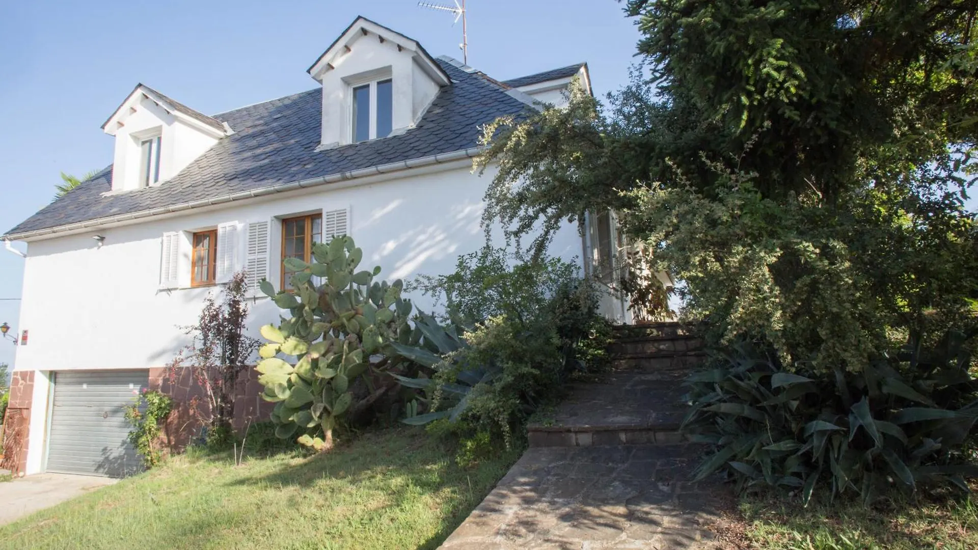 Vakantiepark Attic Dels Sentits Hotel Perafita