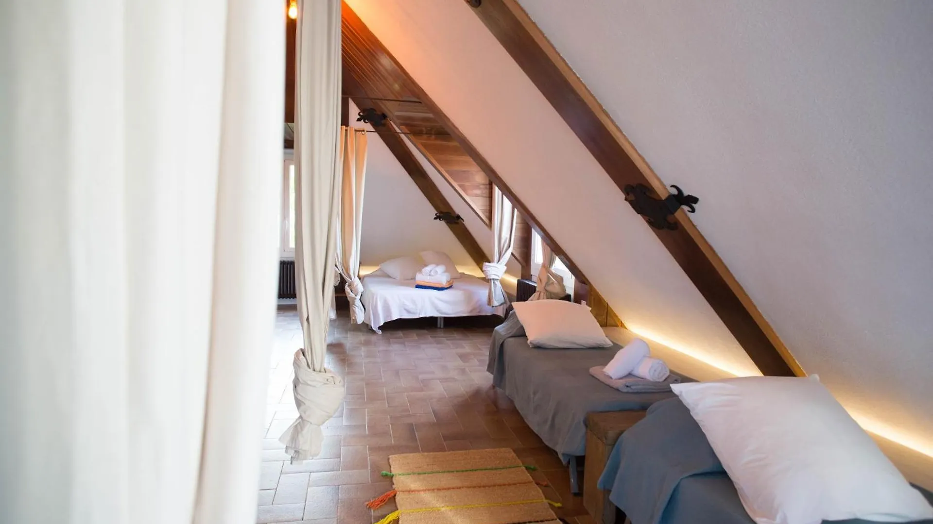 Attic Dels Sentits Hotel Perafita